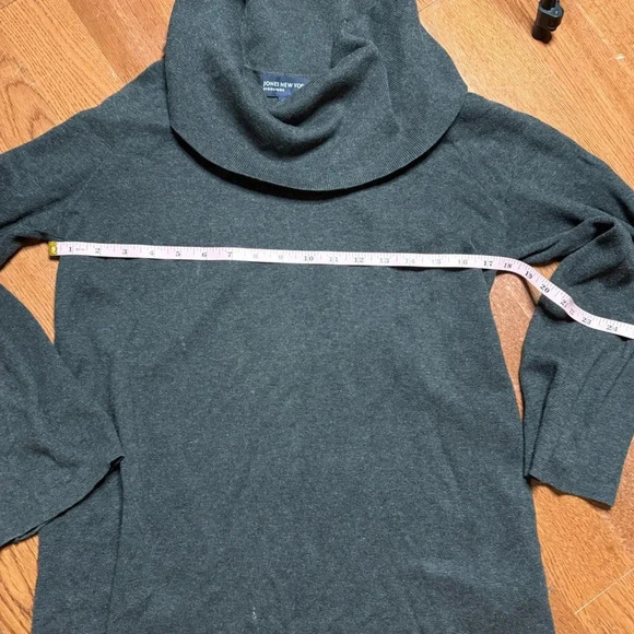 Vintage Jones New York Signature Cowl Neck Sweater - Picture 7 of 11